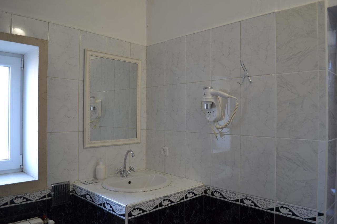 Art Hotel Chernivtsi Exterior foto